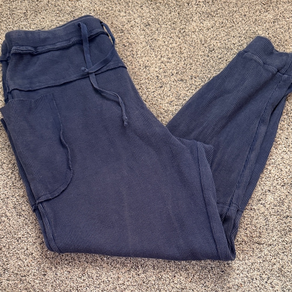Earthbound waffle knit navy sweat pants joggers size large